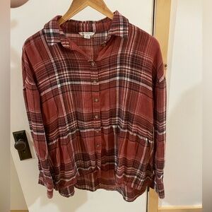 American Eagle Outfitters Red and White Plaid Shirt